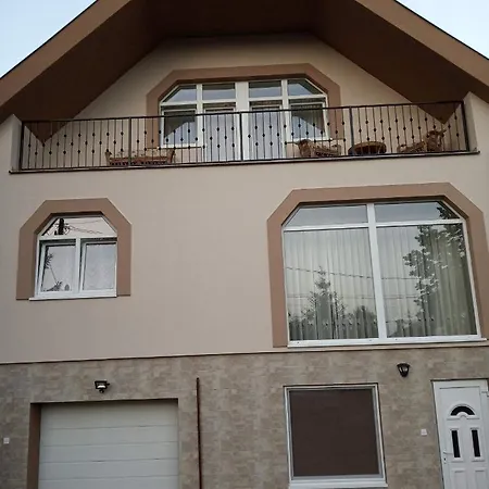 Rita-var Szallashely Aparthotel