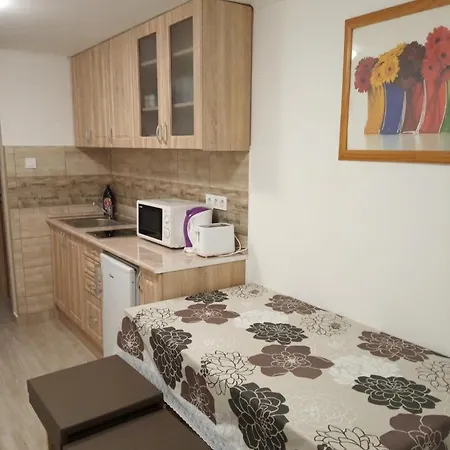 Aparthotel Rita-vár 3*