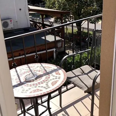 Rita-var Szallashely Aparthotel