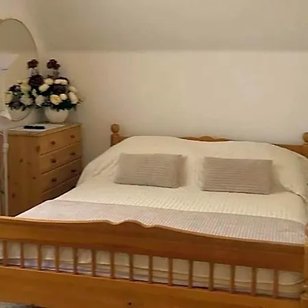 شقة فندقية Rita-var Szallashely 3*