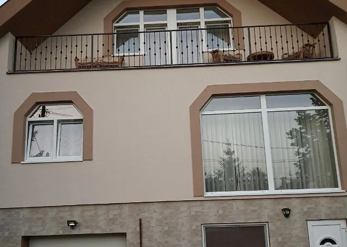 Rita-var Szallashely Aparthotel