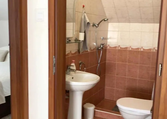 Rita-var Szallashely Nyiregyhaza