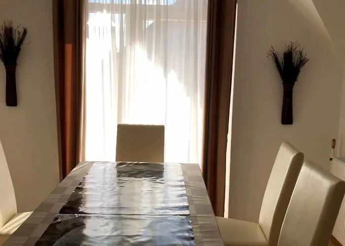 Rita-var Szallashely