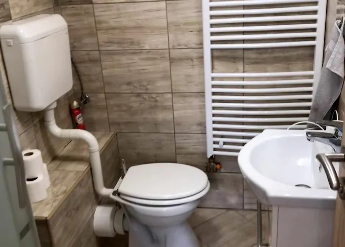 Rita-var Szallashely